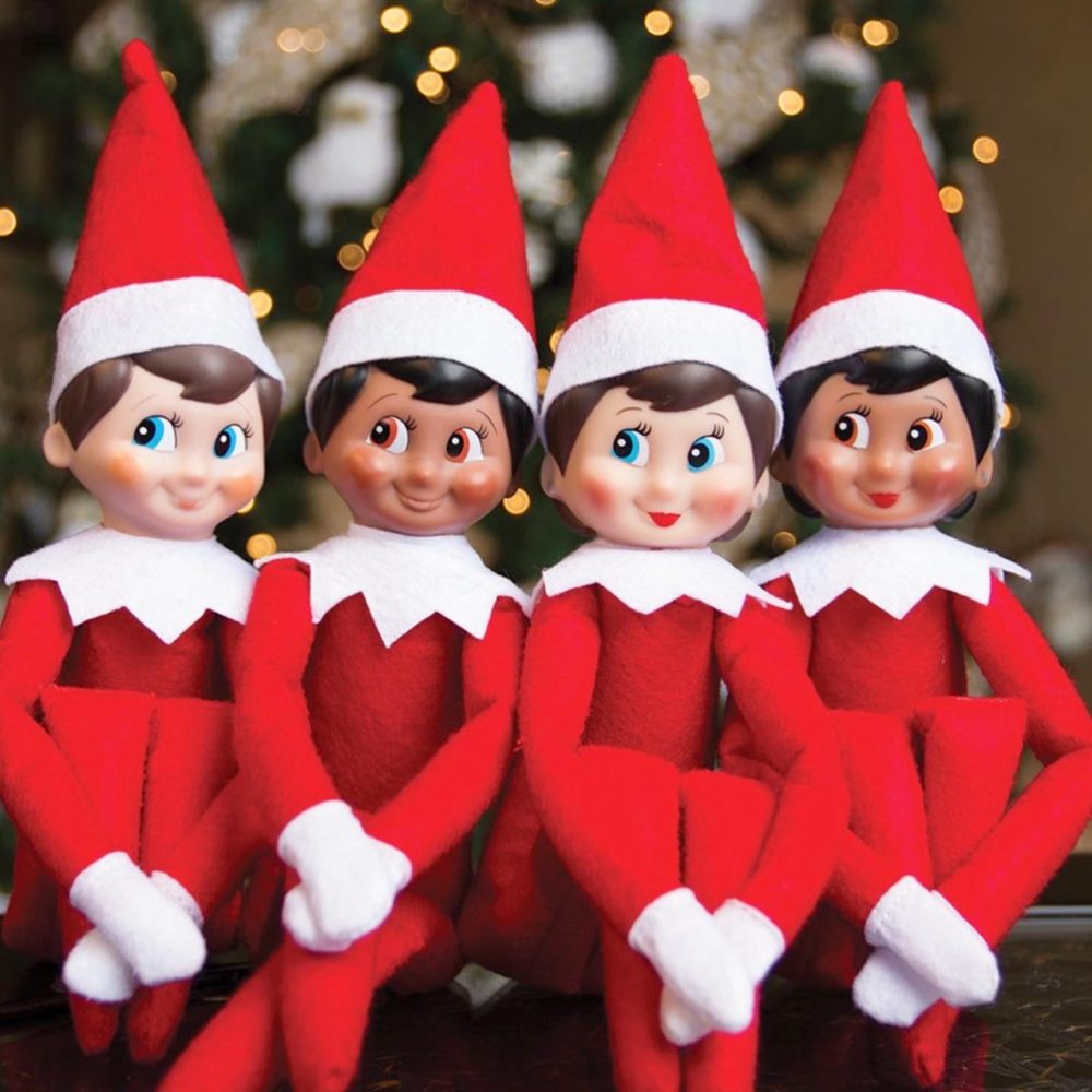 The Elf ou Elfie on the shelf avec son livre français Une tradition